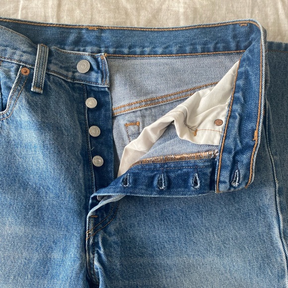 Levi’s 501 Straight Button Fly Jean - Picture 4 of 15